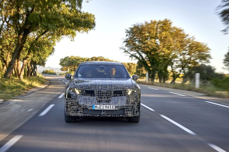 Le nouveau BMW iX3 entre dans sa phase finale de développement