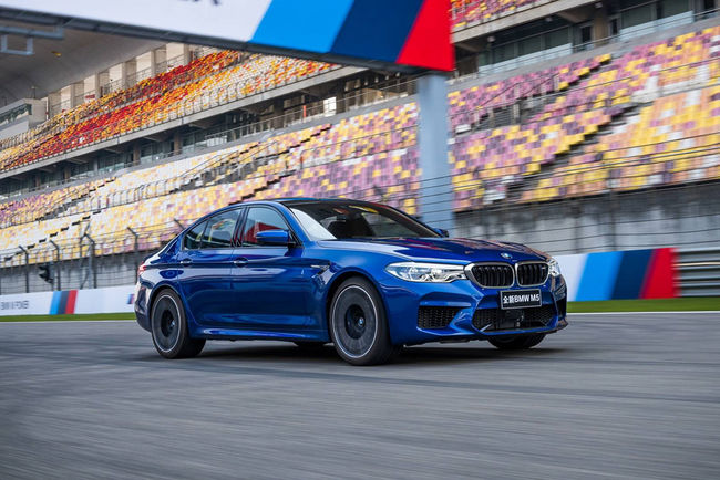 La BMW M5 s'illustre sur le circuit de Shanghaï