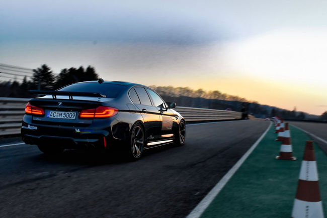 Embarquez dans la BMW M5 CS sur la Nordschleife - Motorlegend