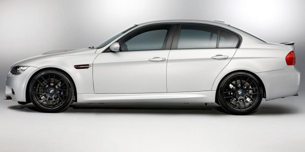 La BMW M3 CRT sold-out