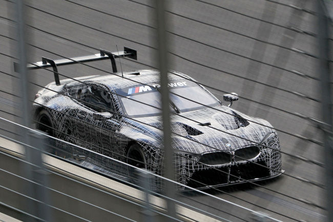 La BMW M8 GTE en piste sur le Lausitzring