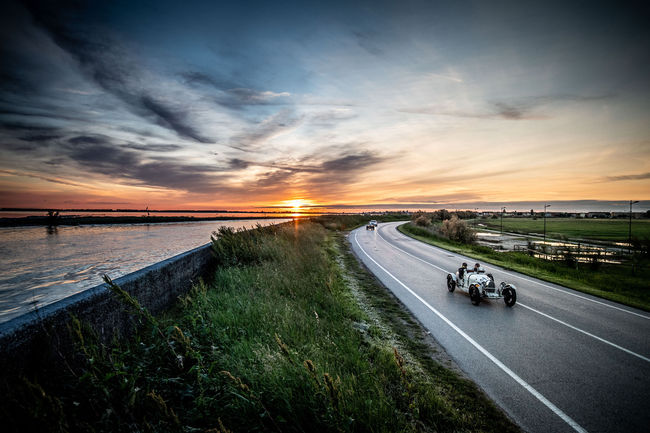 Bugatti au départ des Mille Miglia 2019