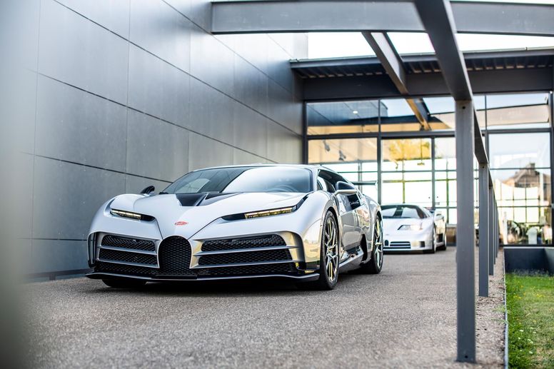 Bugatti présente un exemplaire de la Centodieci inspiré de l'EB110 Supersport