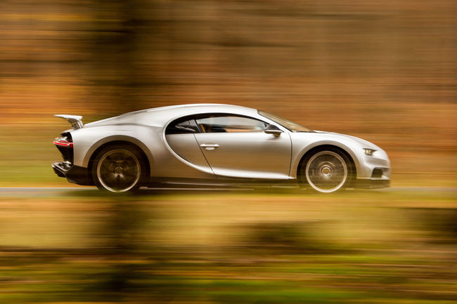 Une Bugatti Chiron exposée au marché de Noël de Strasbourg