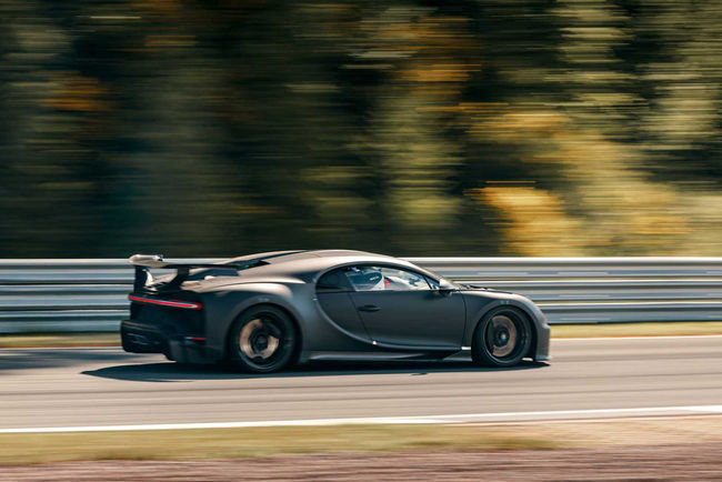 La Bugatti Chiron Pur Sport entre en piste 
