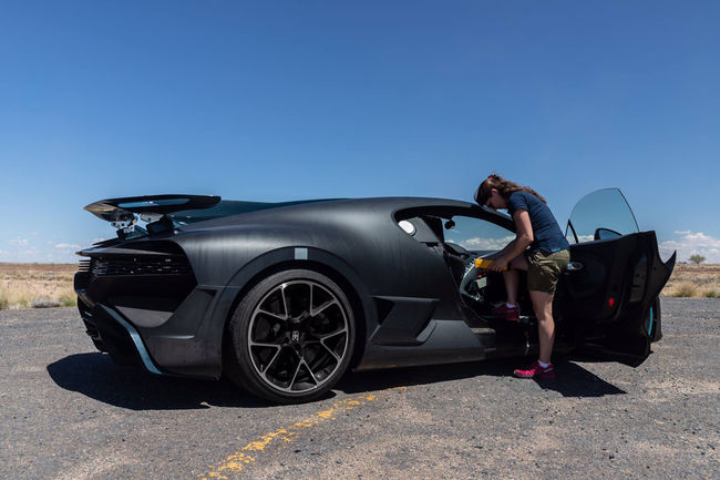 La Bugatti Divo photographiée en essais