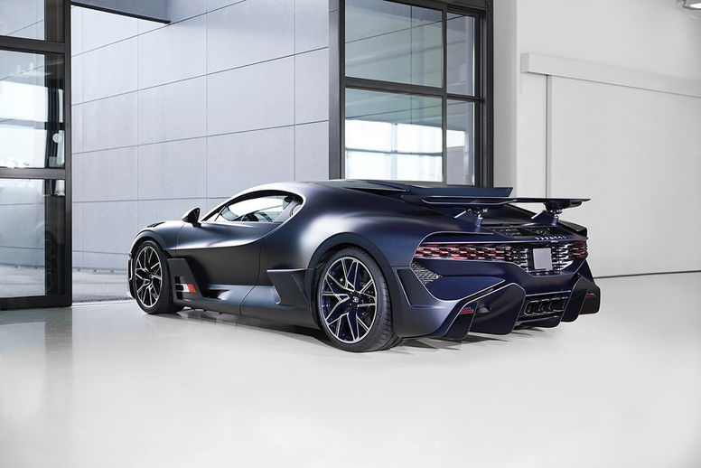 Bugatti : livraison spectaculaire d'un modèle Divo