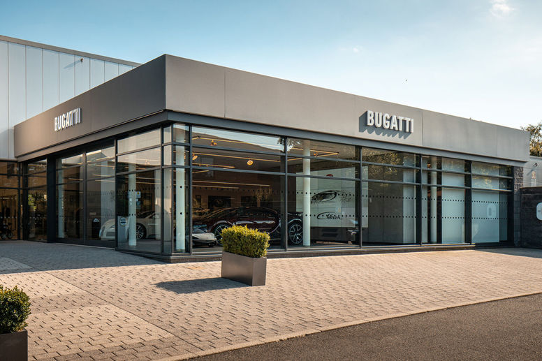 Bugatti ouvre un nouveau showroom à Manchester