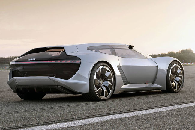 Le concept-car Audi PB18 e-tron dévoilé à Pebble Beach