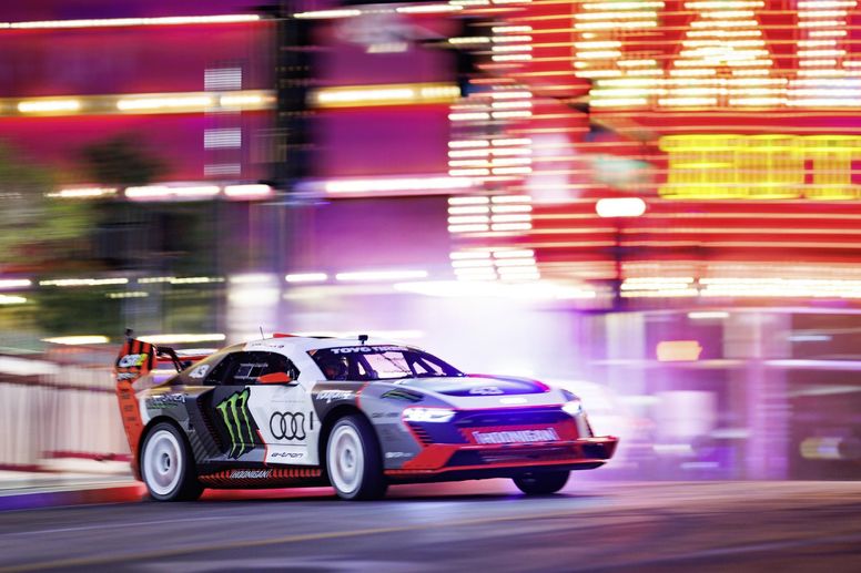 Electrikhana : Ken Block et l'Audi S1 Hoonitron en action à Las Vegas