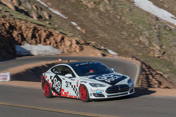 La Faraday Future FF 91 au départ de Pikes Peak 2017