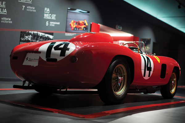 RM Sotheby's : 22 millions de dollars pour une Ferrari 290 MM