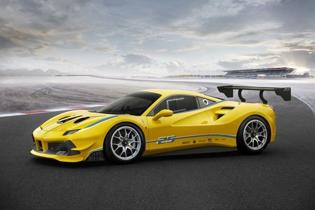 La nouvelle Ferrari 488 Challenge dévoilée à Daytona