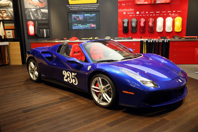 Francfort : one-off Ferrari 488 Spider Heartthrob