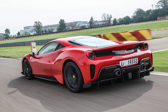 La Ferrari 488 Pista s'illustre sur le Nürburgring