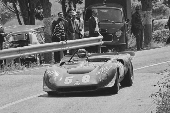 Bonhams : une Ferrari Dino 206 S/SP au Grand Palais