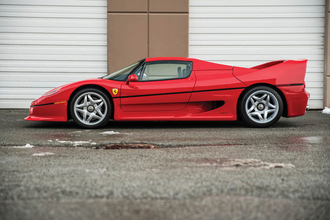 Une Ferrari F50 ex-Mike Tyson aux enchères