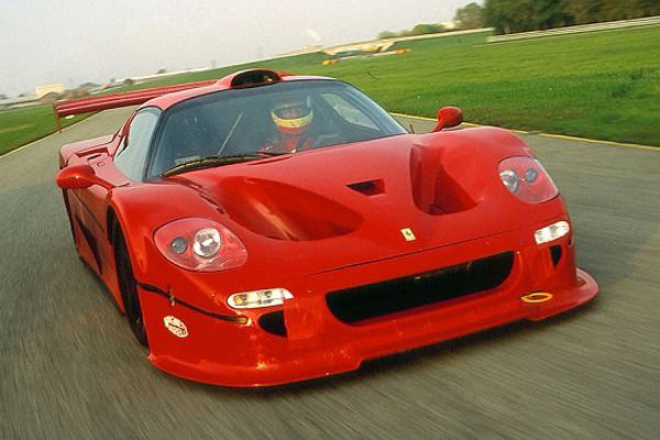 La Ferrari F50 GT en piste à Abu Dhabi