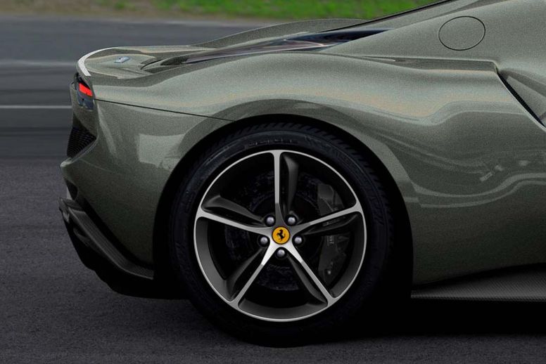 Bespoke : Ferrari SF90 Stradale Argento Siracusa