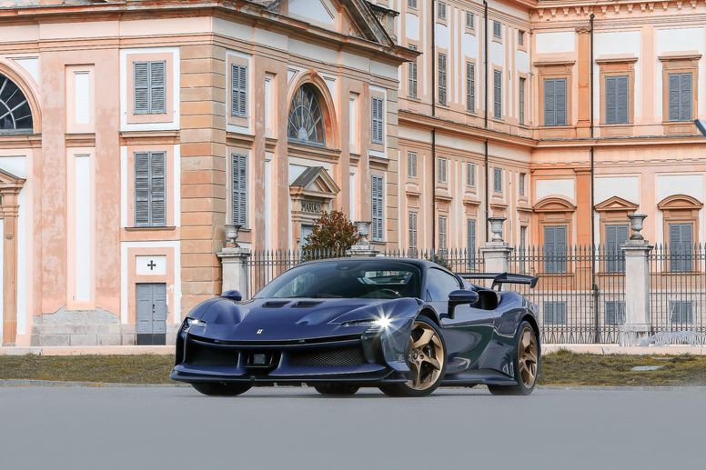 Première : une Ferrari SF90 XX Spider aux enchères