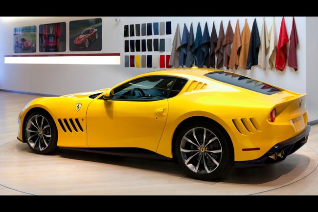 La Ferrari SP 275 rw competizione en détails