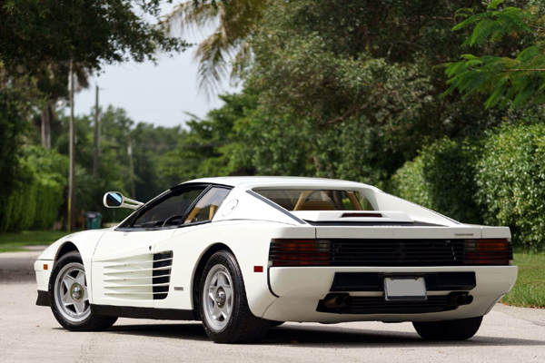 Retour aux enchères pour la Ferrari Testarossa de Miami Vice