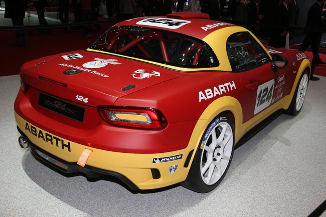 Une version Rallye de la Fiat 124 signée Abarth