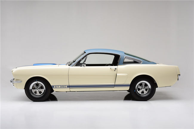 Un prototype Shelby GT350 de 1966 aux enchères