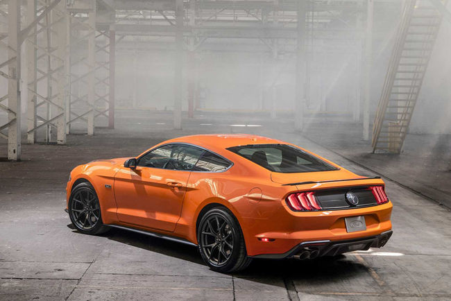 Ford Mustang EcoBoost 2.3 High Performance Package