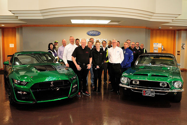 Craig Jackson reçoit la première Ford Mustang GT500 2020
