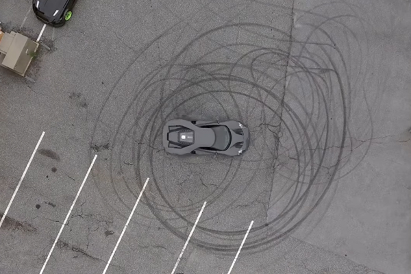 Vaughn Gittin Jr. assure la promo de la Ford GT