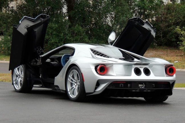 Ford et Mecum Auctions statuent sur le cas de la Ford GT