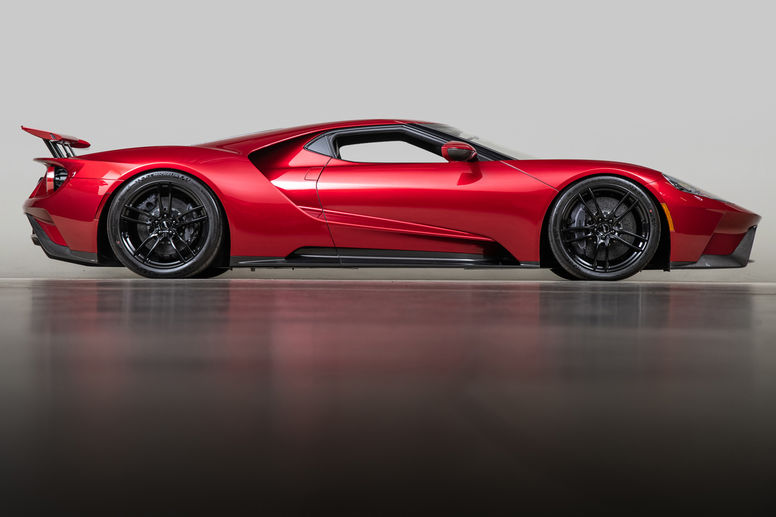 Le designer de la Ford GT vend son exemplaire personnel