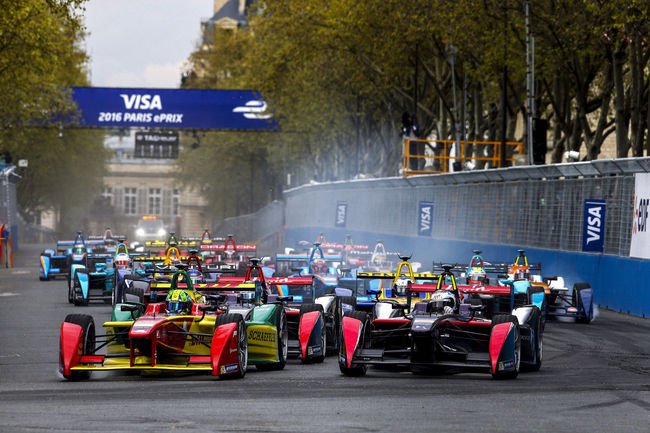 Formula E : Lucas di Grassi s'impose à Paris