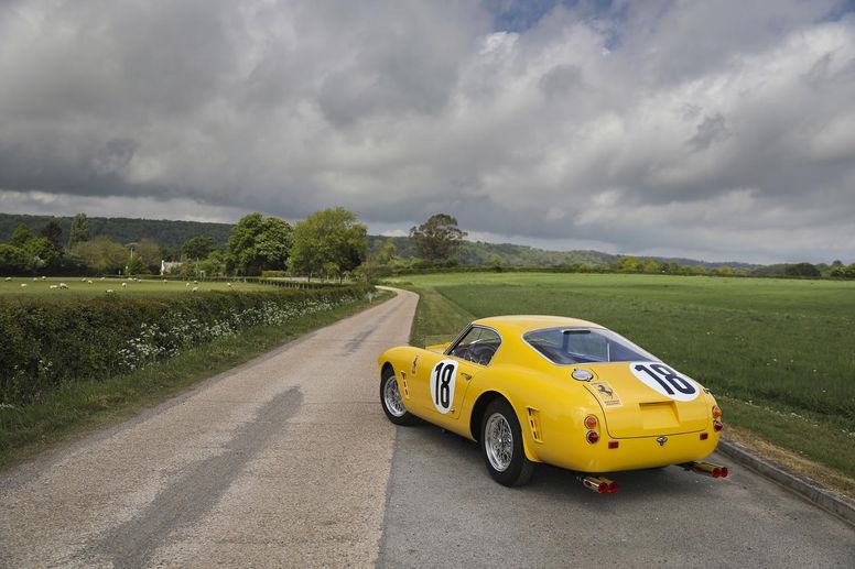 Gooding : une Ferrari 275 GT SWB Competizione aux enchères d'Hampton Court 