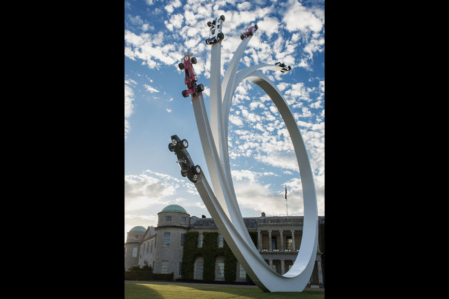 Goodwood : la sculpture hommage à Bernie Ecclestone