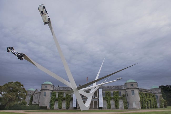 Goodwood : la sculpture centrale révélée