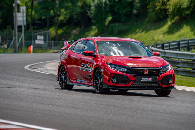 La Honda Civic Type R reçue 5 sur 5 grâce à Jenson Button