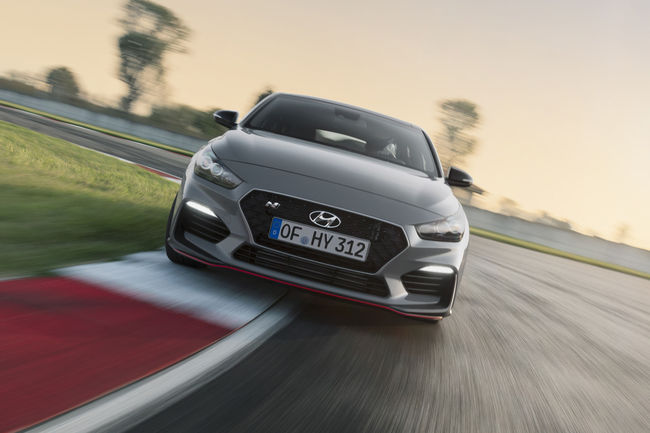 Hyundai présente la i30 Fastback N