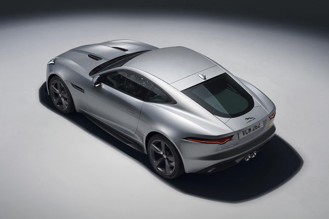 Restylage et édition spéciale pour la Jaguar F-Type