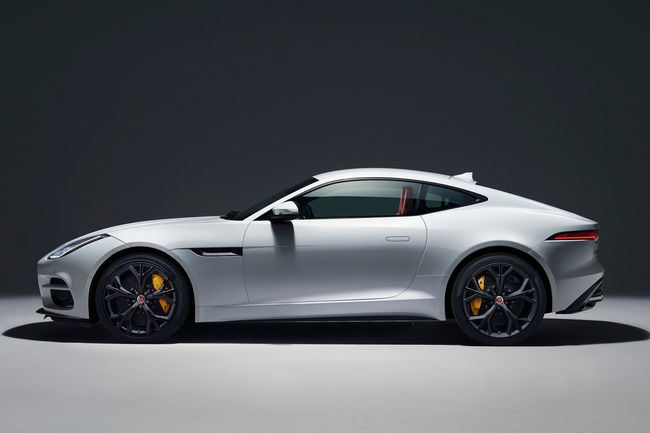 Jaguar F-Type restylée : arrivée le 2 décembre