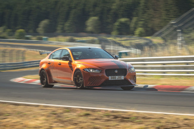 Nürburgring : la Jaguar XE SV Project 8 bat son propre record