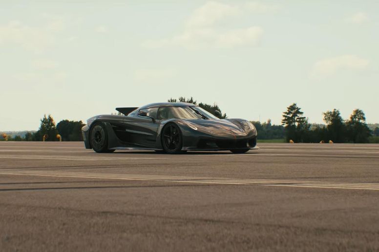 La Koenigsegg Jesko Absolut signe de nouveaux records de vitesse