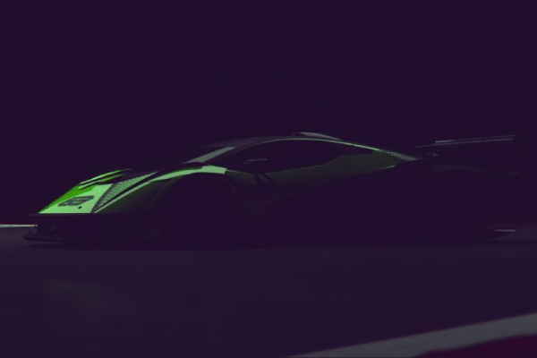 L'Hypercar Lamborghini Squadra Corse V12 prend la piste