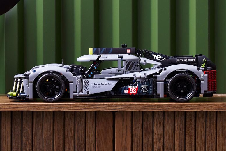 L'Hypercar Peugeot 9X8 intègre le catalogue LEGO