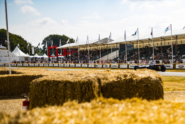 La BAC Mono s'illustre à Goodwood