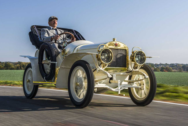 Skoda a restauré la Laurin & Clement BSC de 1908