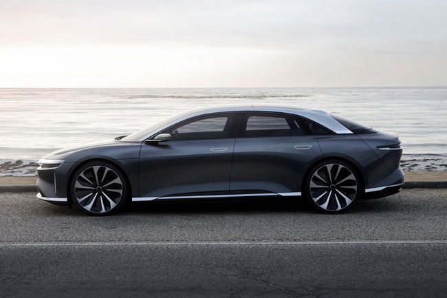 Une nouvelle version de la Lucid Air présentée à Monterey