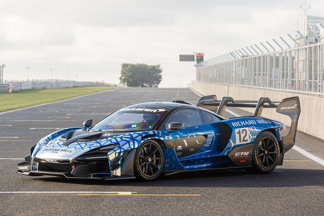 La McLaren F1 GTR victorieuse au Mans exposée à Rétromobile 