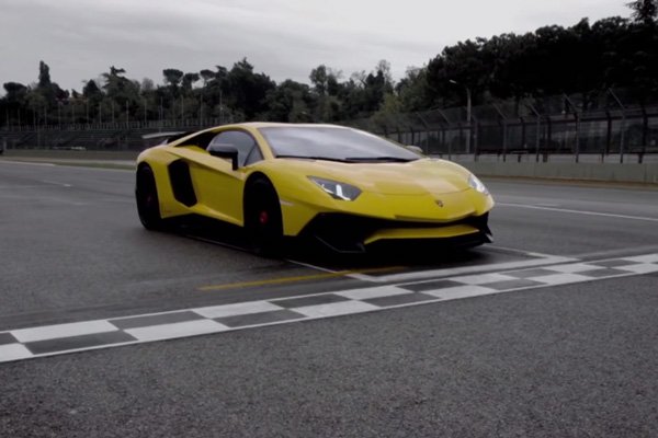 Application Lamborghini Track and Play